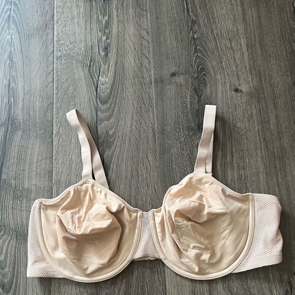 Women's Plus Size Underwire Bra size 42 D - Picture 3 of 9